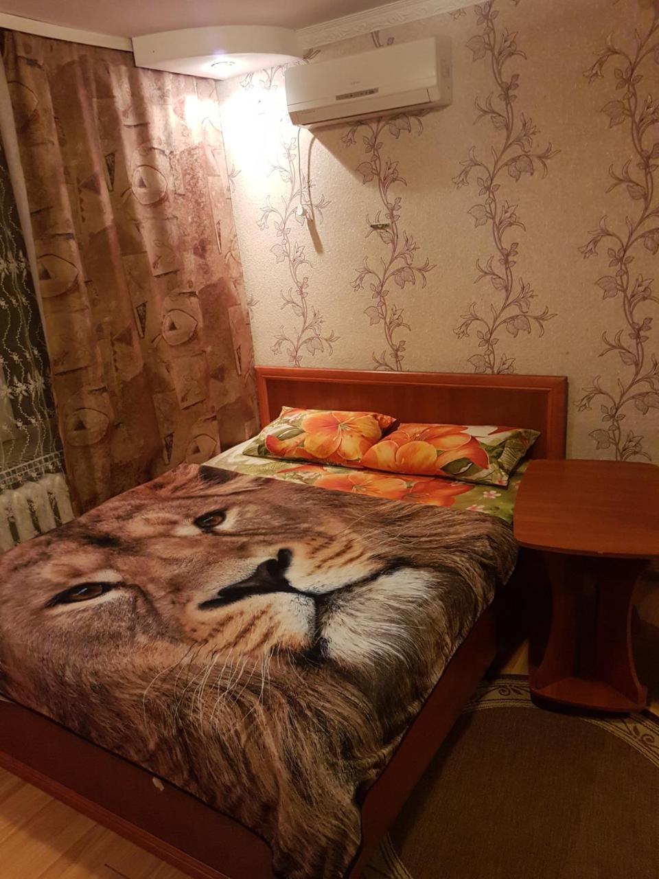 House Hotel Apartments 3 Rivne Ngoại thất bức ảnh