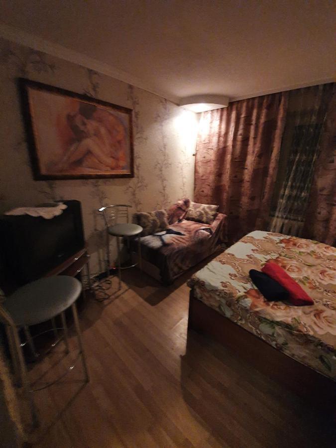 House Hotel Apartments 3 Rivne Ngoại thất bức ảnh